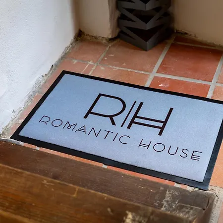 Romantic House *